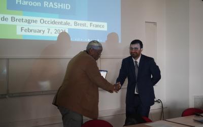 Une avancée majeure pour la maintenance des hydroliennes : Haroon Rashid valide sa thèse sur le biofouling et l’intelligence artificielle